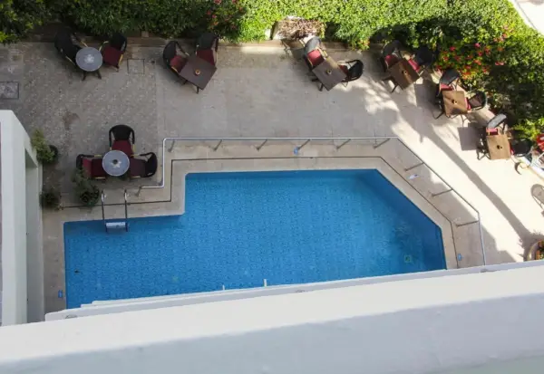 New Farah Hotel Main image