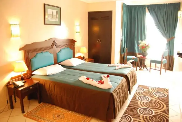 New Farah Hotel 4